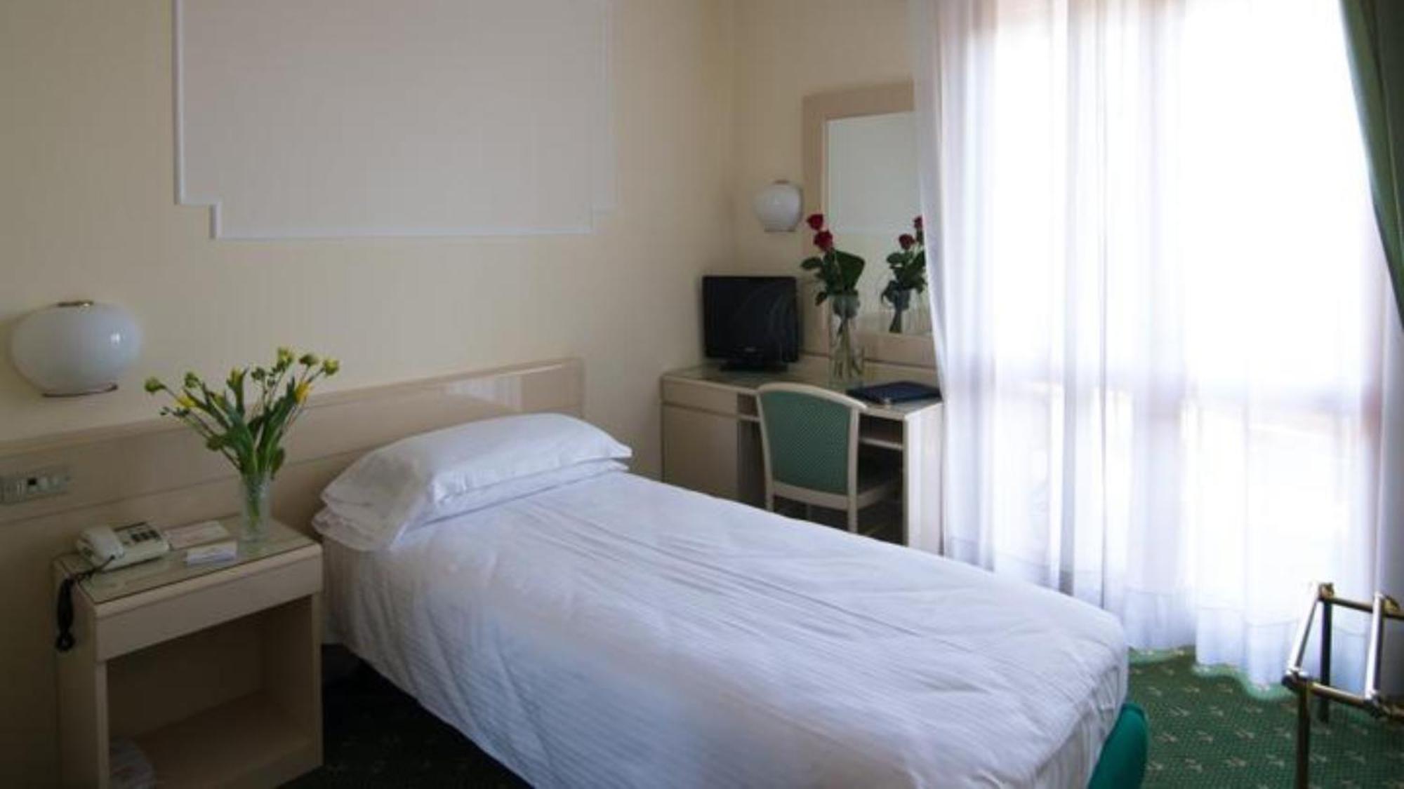 Hotel Terme Antoniano Montegrotto Terme Kültér fotó
