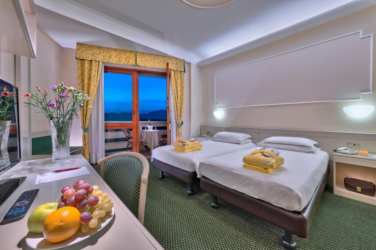 Hotel Terme Antoniano Montegrotto Terme Kültér fotó
